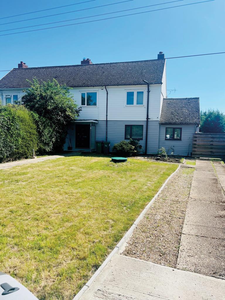 Lot: 167 - WELL PRESENTED SEMI-DETACHED HOUSE - Semi-detached house